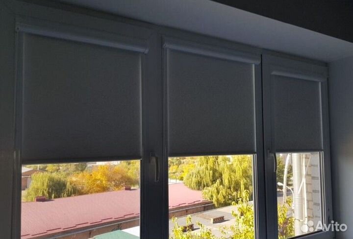 Рулонные кассетные шторы блекаут B8978-Q5556