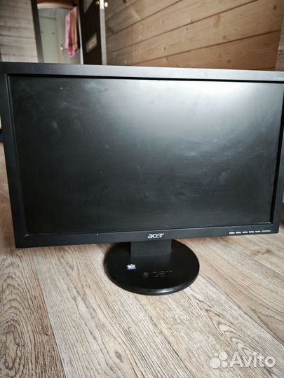 Монитор Acer V193HQV