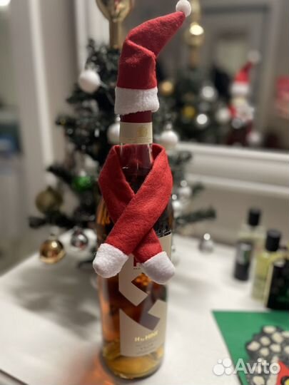 Праздничный колпак на бутылку
