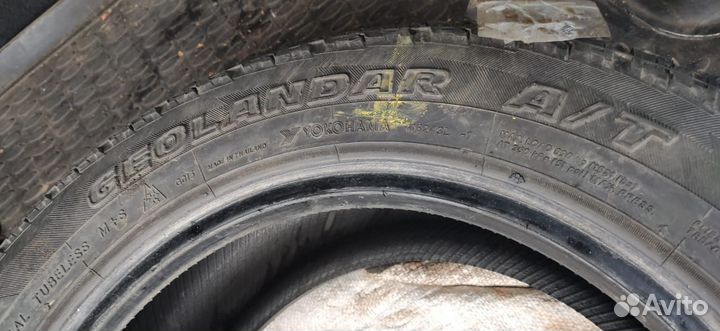 Yokohama Geolandar A/T G015 215/60 R16 95H
