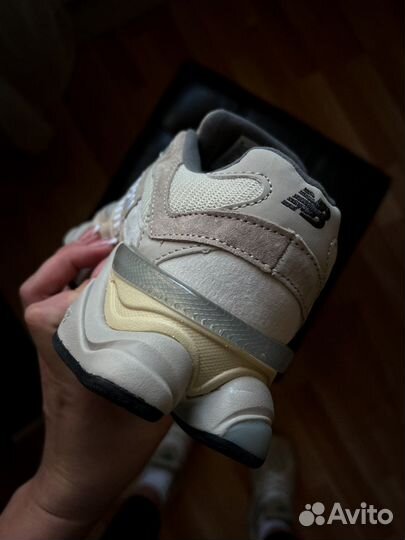 Кроссовки New balance 9060 женские (Арт.88158)