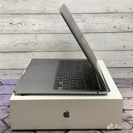 Apple макбук про 13 2020 M1 8/512gb Touchbar