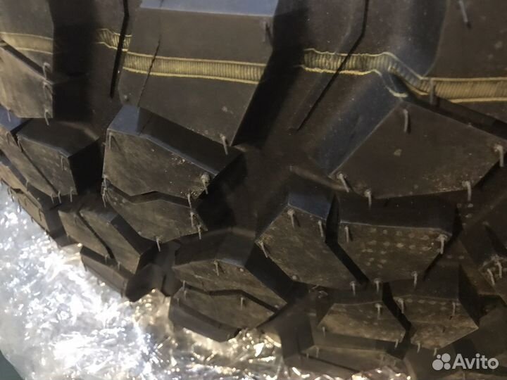 Bfgoodrich Mud-Terrain T/A KM2 255/75 R17