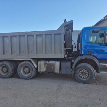 Самосвал Scania P380, 2007