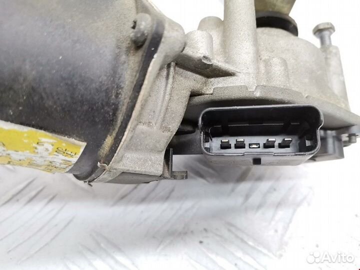 Моторчик передних стеклоочистителей (дворников)