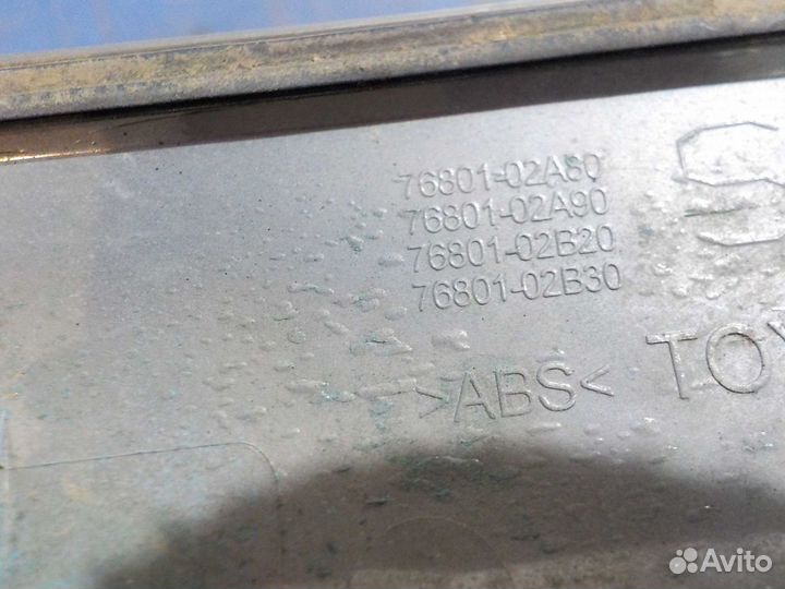 Накладка на крышку багажника toyota corolla 180