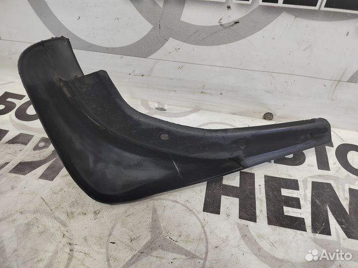 Брызговик задний Lexus RX300