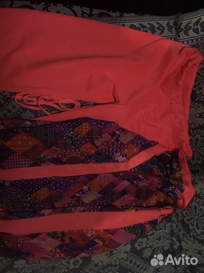 Спортивный костюм женский