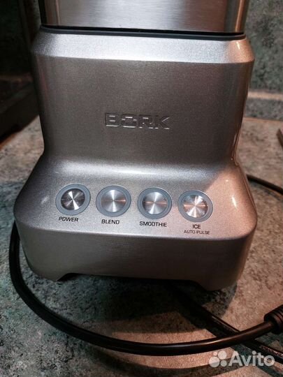 Блендер Bork b800