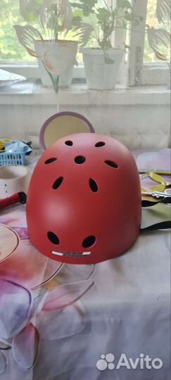 Шлем для катания на роликах, самокате и т.д