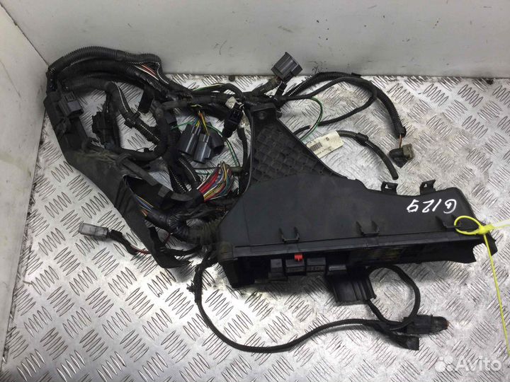 Блок предохранителей Volvo S80 9494210 D5244T