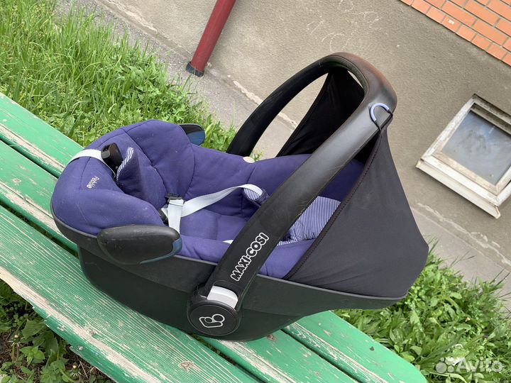 Детское автокресло от 0 maxi cosi