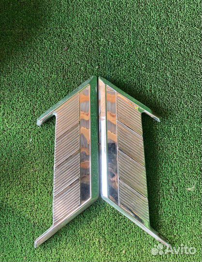 Накладки на задние стойки газ 24