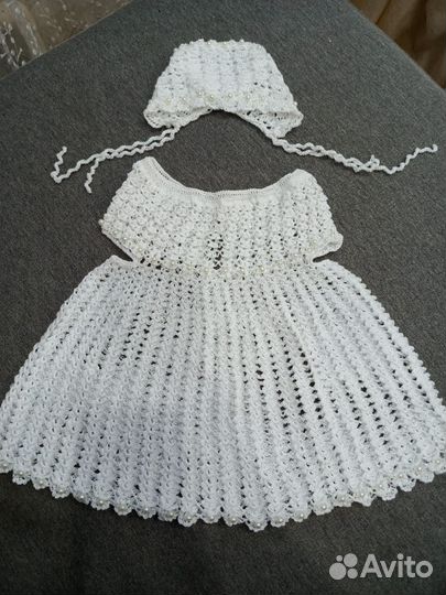 Платье с чепчиком для новорожденных