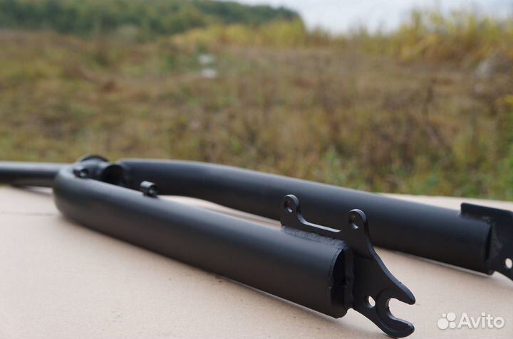 Жесткая ригидная вилка для фэтбайка