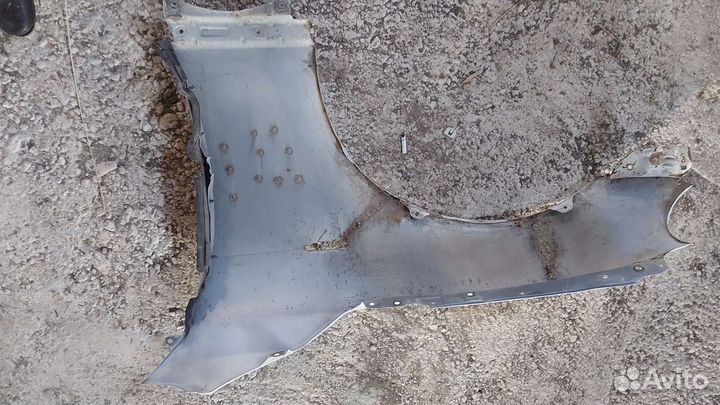 Крыло переднее правое на Toyota Mark X