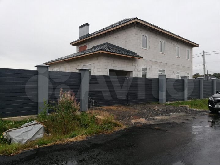 Дом 280 м² на участке 9 сот.