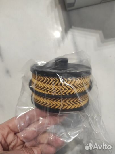 Фильтр масляный Mercedes-Benz A2811800210