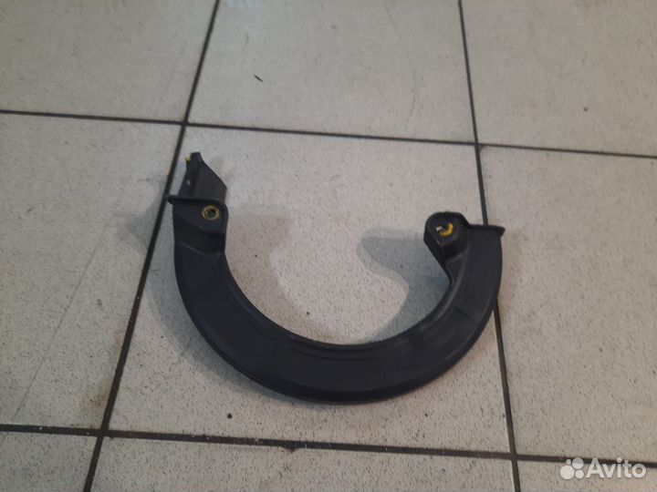 Кожух тормозного диска Yamaha XT600Z Tenere 1988