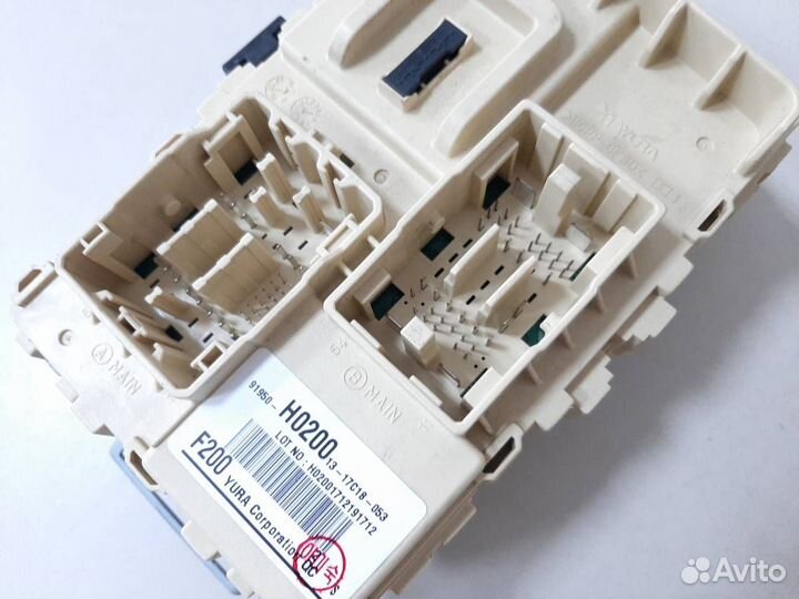 Блок предохранителей Kia Rio X-Line 2017