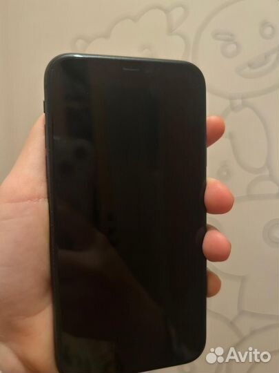 Телефон iPhone 11