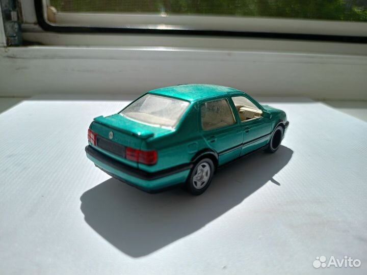 Volkswagen Vento Schabak 1/43 made in Germany