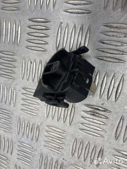 Б/У Группа контактная замка зажигания