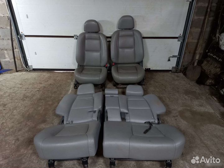 Сиденья hyndai santa fe 1