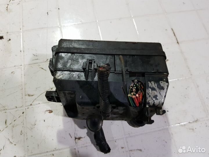 Блок предохранителей Ford Mondeo 3