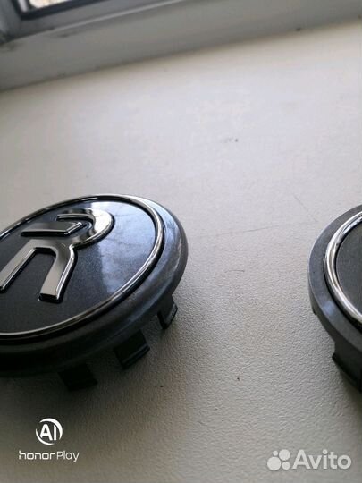 Заглушки, колпачки литых дисков ступичные