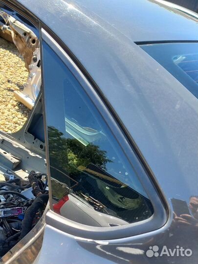 Стекло глухое заднее левое Volkswagen Polo 1.6