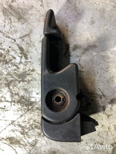 Ручка открывания крышки багажника Mitsubishi