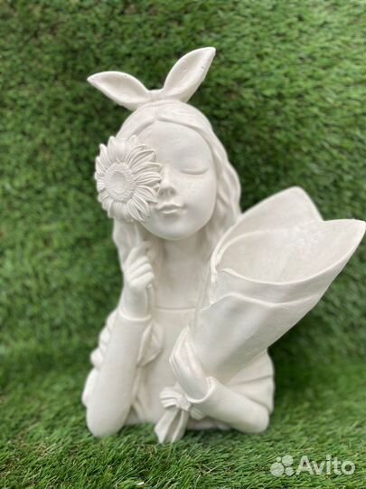 Гипсовая фигура Элли