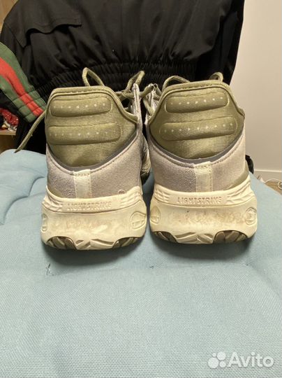 Кроссовки adidas