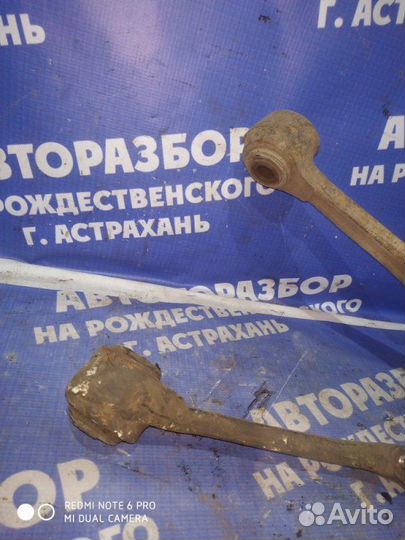 Передний левый рычаг Газ Волга 3110 седан 406 2008