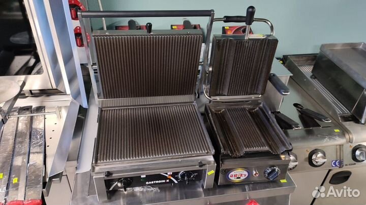 Оборудование и ножи для шаурмы