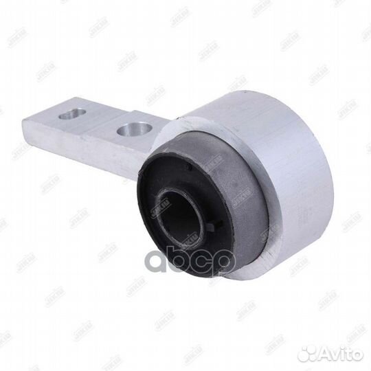 Сайлентблок рычага нижн задн правый с кроншт MA