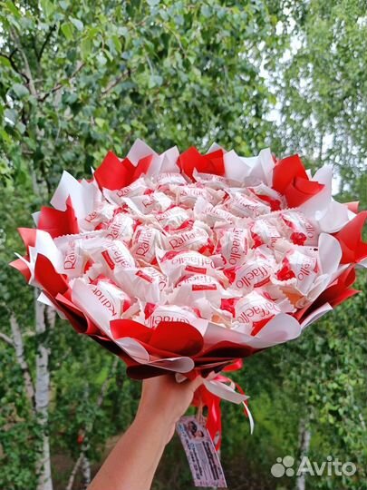 Букет из конфет Raffaello/подарок для мамы/девушки