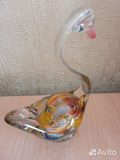 Лебедь стеклянный