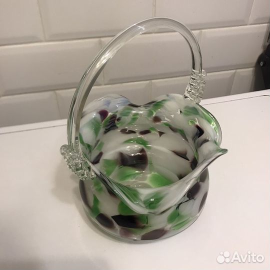 Ваза-корзинка (гутное стекло)