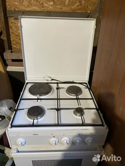 Газовая плита Zanussi z5531