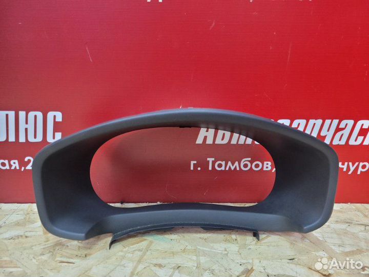 Козырек щитка приборов Renault Logan