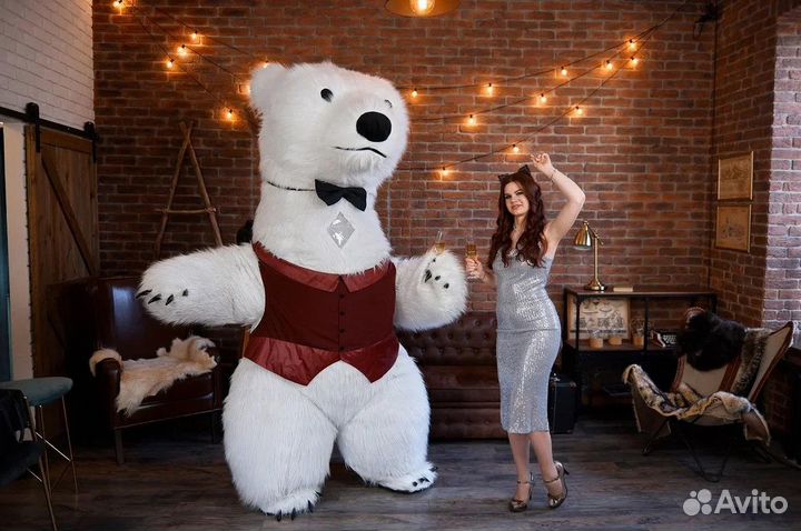 Ростовой костюм белого медведя