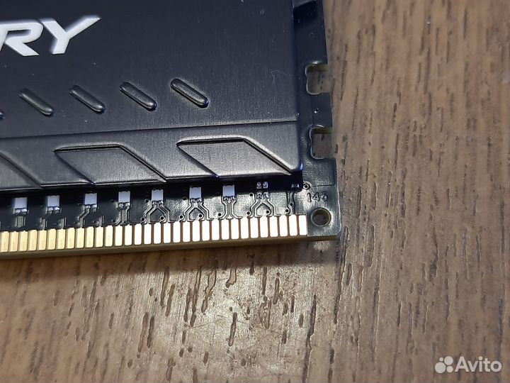 HyperX Fury DDR4 16GB (8+8) 3200MHz c дефектом