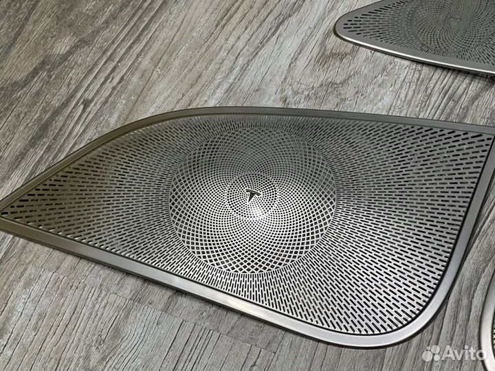 Накладки на динамики дверей Tesla Model 3