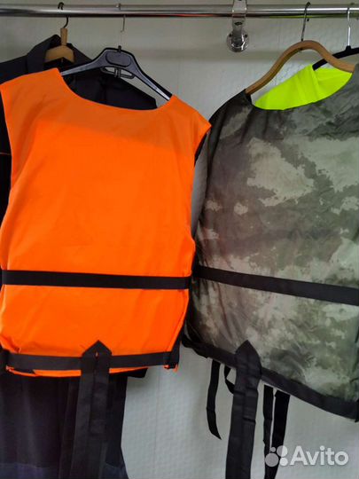 Спасательный жилет