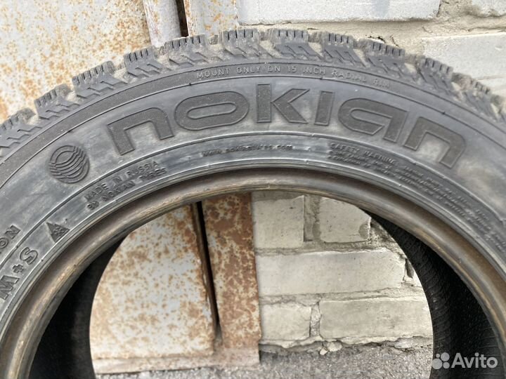 Nokian Tyres Hakkapeliitta 4 195/60 R15 88T