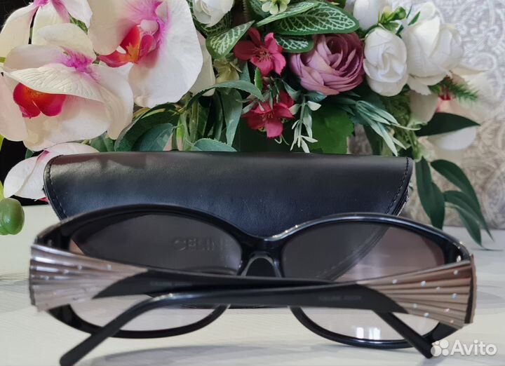 Солнцезащитные очки женские брендовые