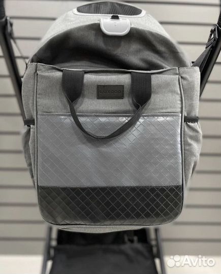 Коляска с перекидной ручкой. Доставка