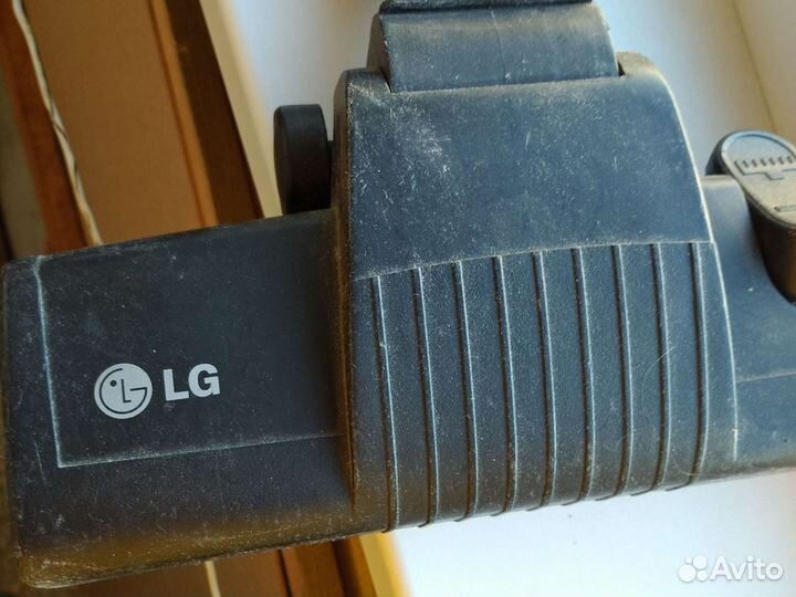 Щетка с телескопичнеской трубкой